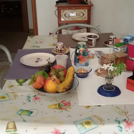 לינה וארוחת בוקר Il Giardinetto 3*